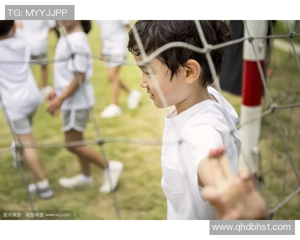 趣味小孩足球壁纸精选让孩子们在运动中快乐成长的视觉享受 趣味小孩足球壁纸精选让孩子们在运动中快乐成长的视觉享受